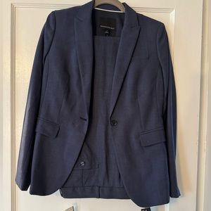 New with tags light navy suit from banana republic